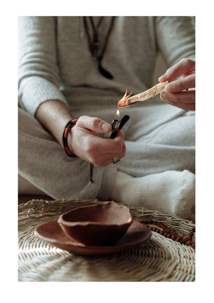 Mala Nyx Bracelet & Palo Santo Gift Box